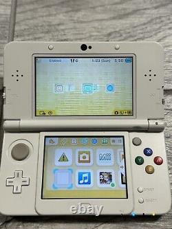 Nintendo New 3DS Super Mario white Handheld System Console Mario 3D INSTALLED