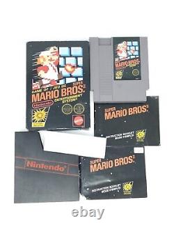 Super Mario Bros Nintendo NES in Box With Manual Hang Tab Version 5 Screw